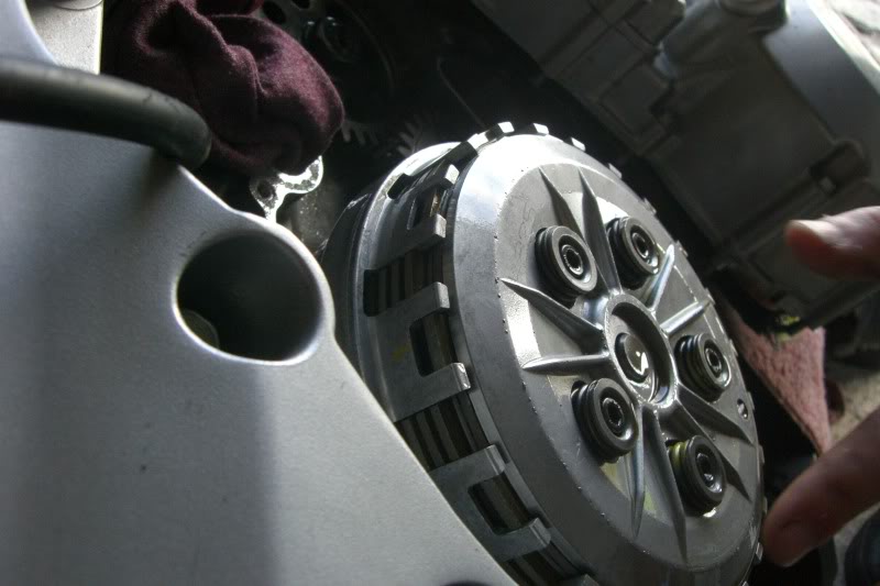 vstrom clutch